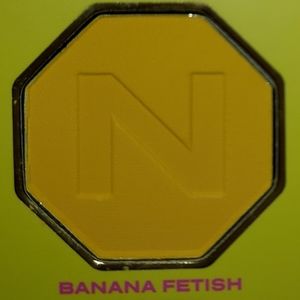 🆕️ JSC SINGLE PAN EYESHADOW - BANANA FETISH